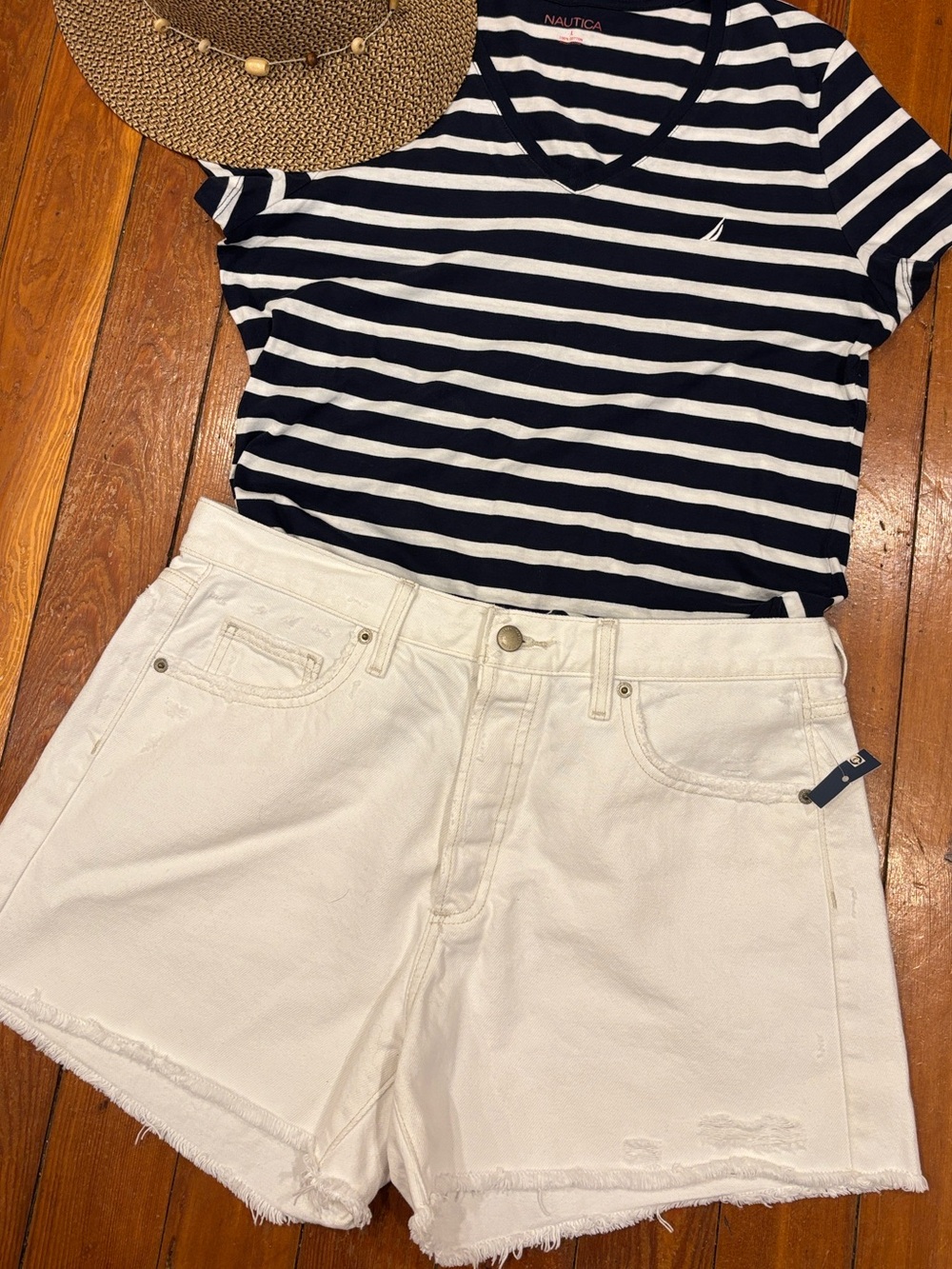 White Denim Mid Rise 90’s Baggy Non Stretch Women’s size 10 100% Cotton